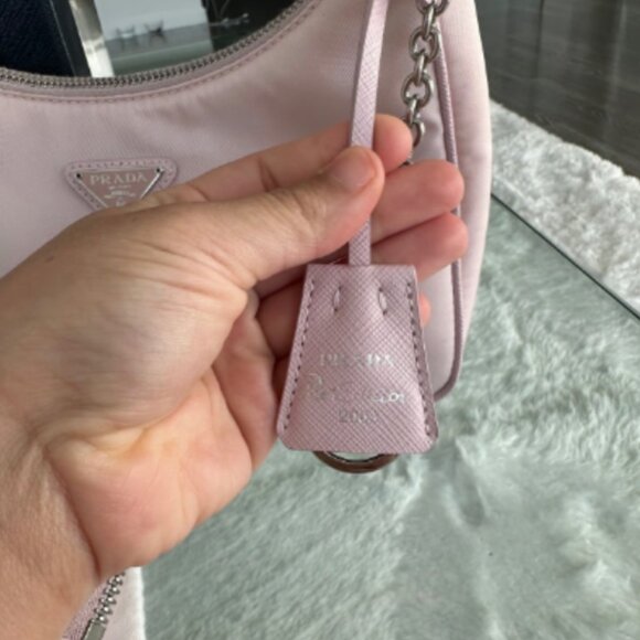 Prada Re-Edition 2005 Re-Nylon bag - Picture 7 of 14